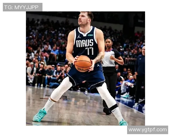 篮网队击败独行侠队,继续保持不败的神奇之旅 篮网队击败独行侠队,继续保持不败的神奇之旅